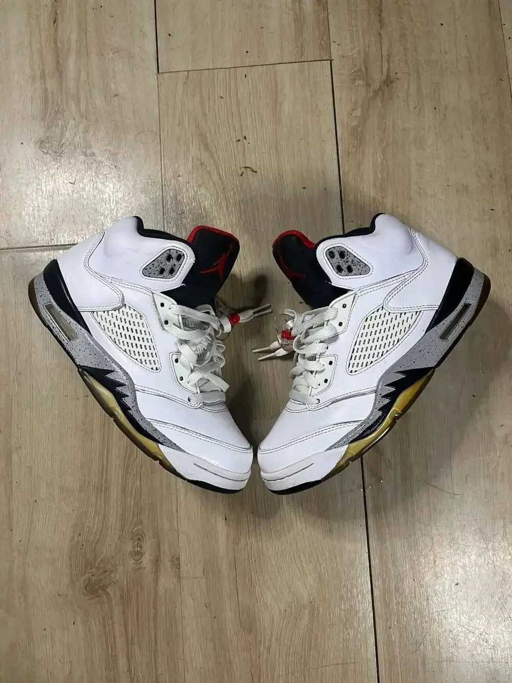Air Jordan 5 Retro 'White Cement' (2017) 136027-104